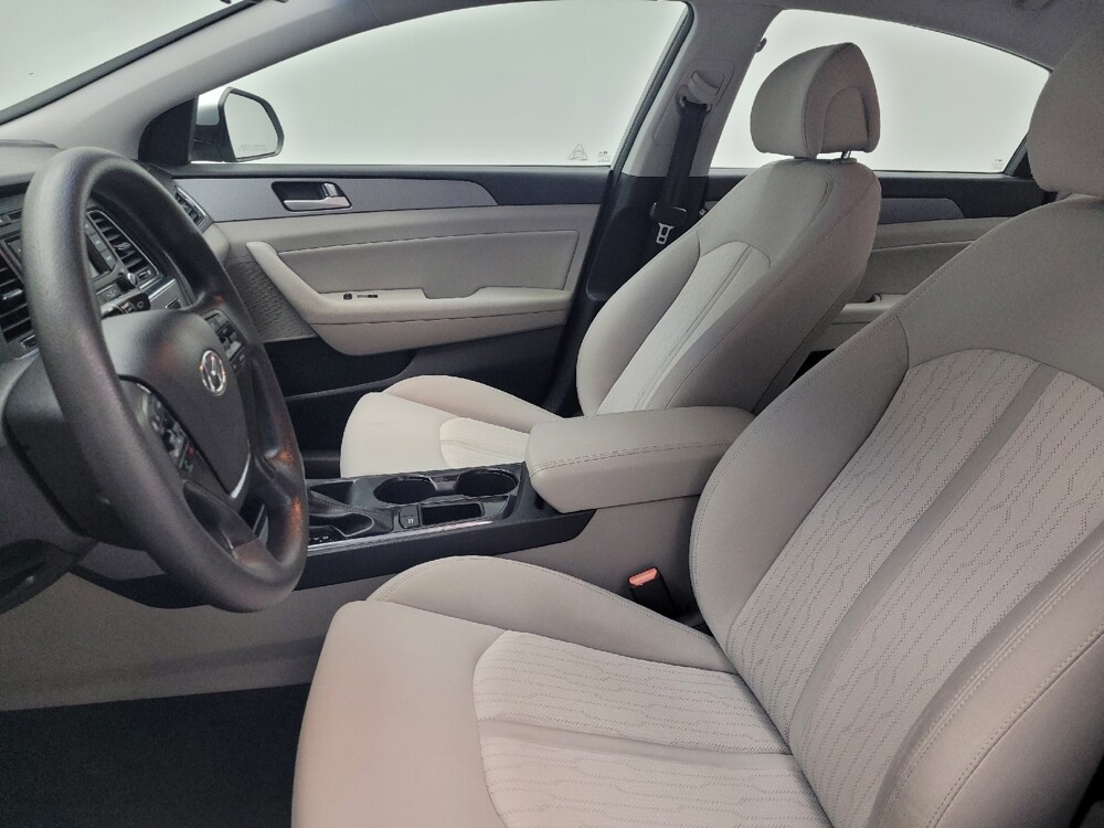 2016 Hyundai Sonata in Antioch, TN 37013 - 18054477 17