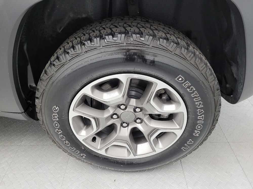 2021 Jeep Cherokee in Maple Heights, OH 44137 - 18054570 31