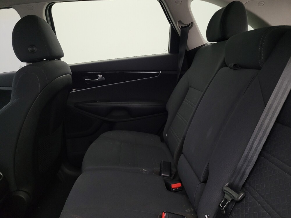 2019 Kia Sorento in Tallahassee, FL 32304 - 18054700 18