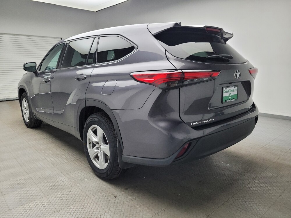 2021 Toyota Highlander in Taylor, MI 48180 - 18054780 5
