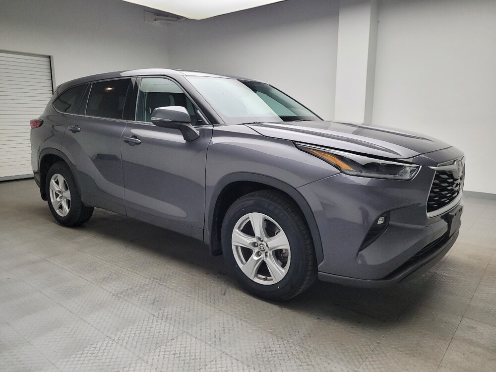 2021 Toyota Highlander in Taylor, MI 48180 - 18054780 11