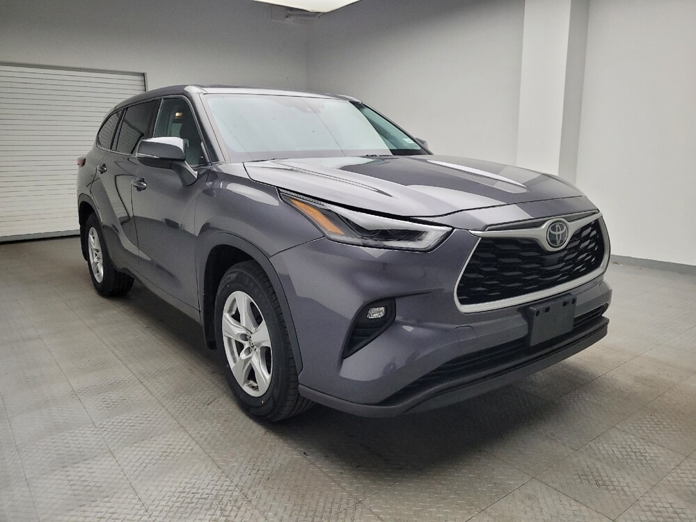 2021 Toyota Highlander in Taylor, MI 48180 - 18054780 13