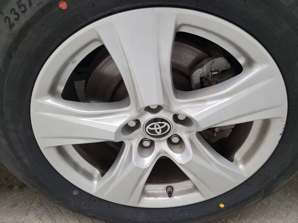 2021 Toyota Highlander in Taylor, MI 48180 - 18054780 31