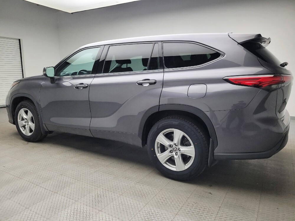 2021 Toyota Highlander in Taylor, MI 48180 - 18054780 3
