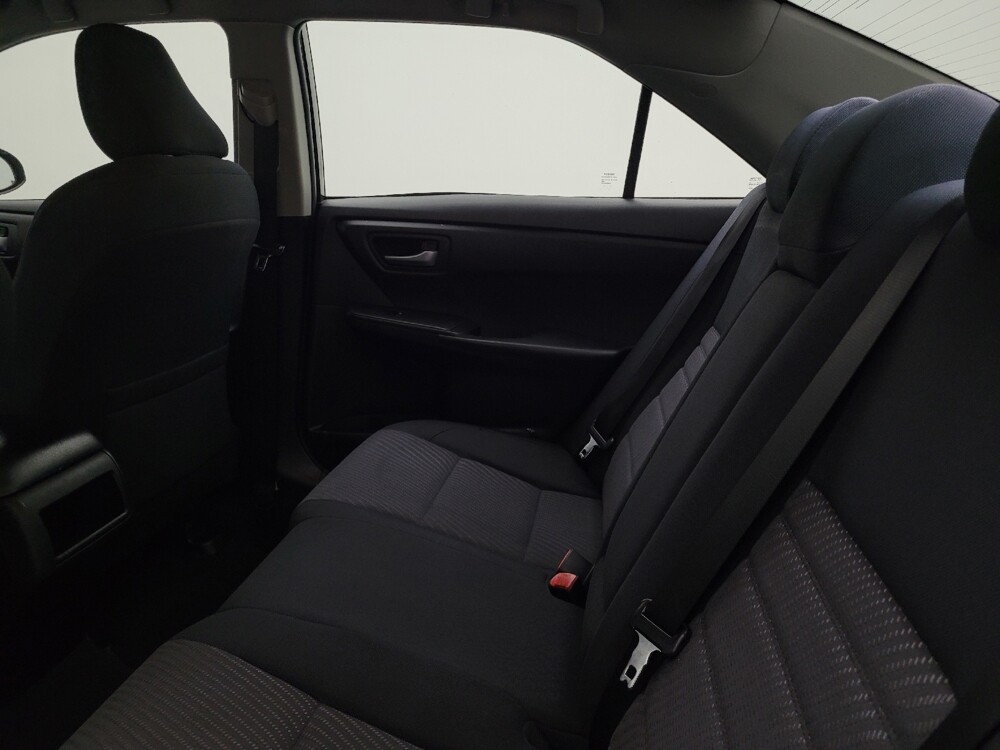 2016 Toyota Camry in Tallahassee, FL 32304 - 18054781 18