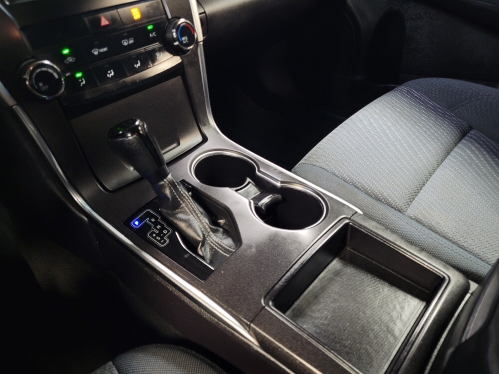 2016 Toyota Camry in Tallahassee, FL 32304 - 18054781 26