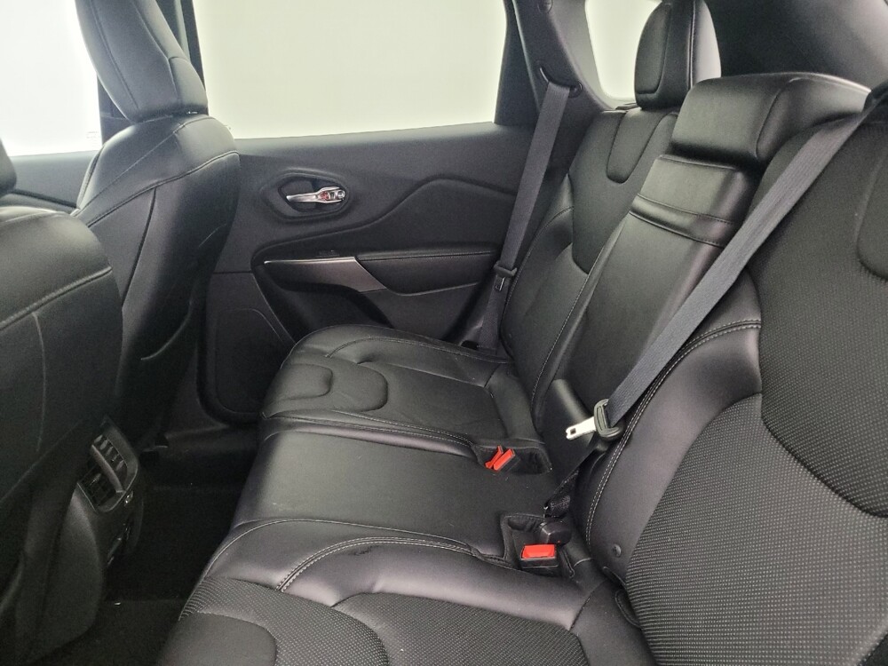 2019 Jeep Cherokee in Tallahassee, FL 32304 - 18054782 18