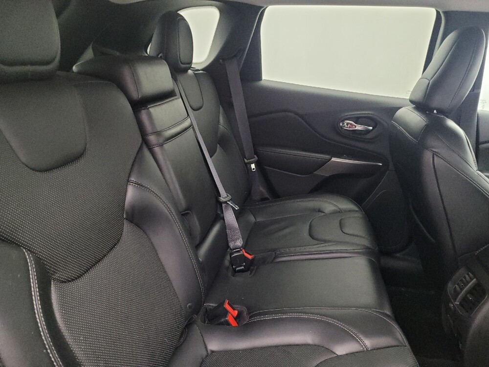 2019 Jeep Cherokee in Tallahassee, FL 32304 - 18054782 19