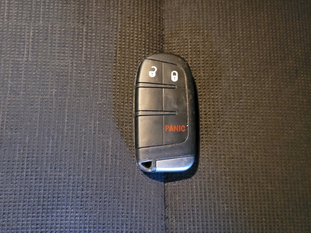 2016 Jeep Grand Cherokee in Savannah, GA 31419 - 18054818 32