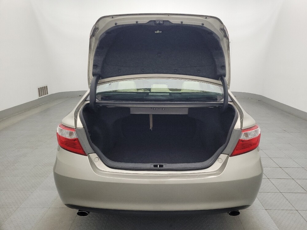 2015 Toyota Camry in Bradenton, FL 34207 - 18054880 29