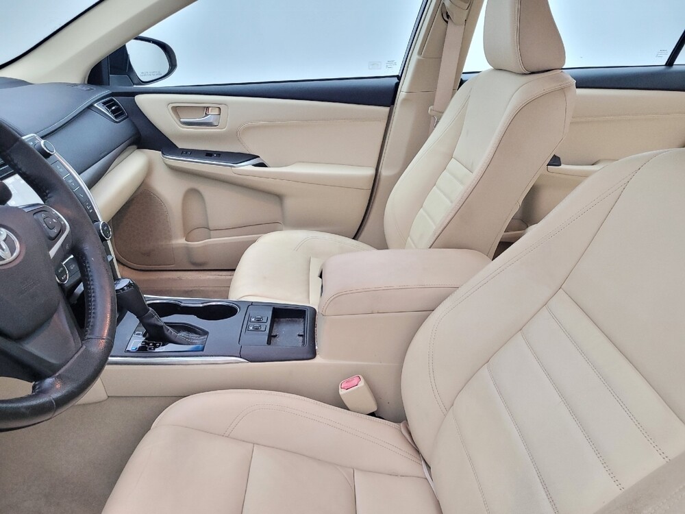 2015 Toyota Camry in Bradenton, FL 34207 - 18054880 17