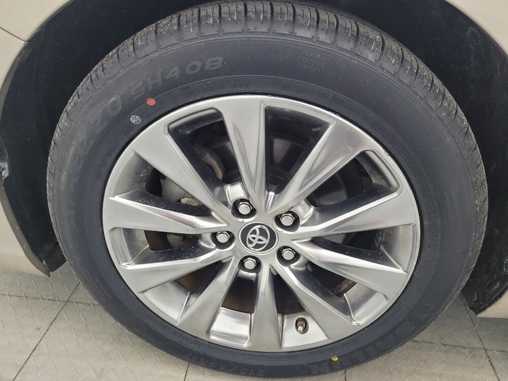 2015 Toyota Camry in Bradenton, FL 34207 - 18054880 31