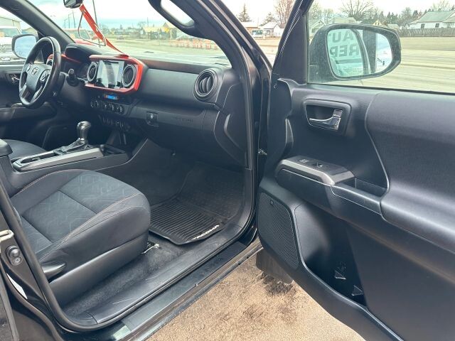 2016 Toyota Tacoma in Wadena, MN 56482 - 18054935 4