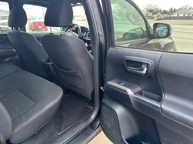 2016 Toyota Tacoma in Wadena, MN 56482 - 18054935 5