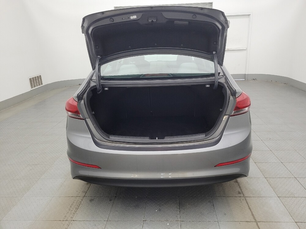 2018 Hyundai Elantra in Clearwater, FL 33764 - 18055005 29