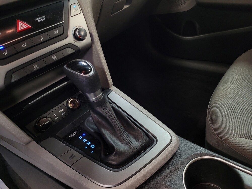 2018 Hyundai Elantra in Clearwater, FL 33764 - 18055005 26