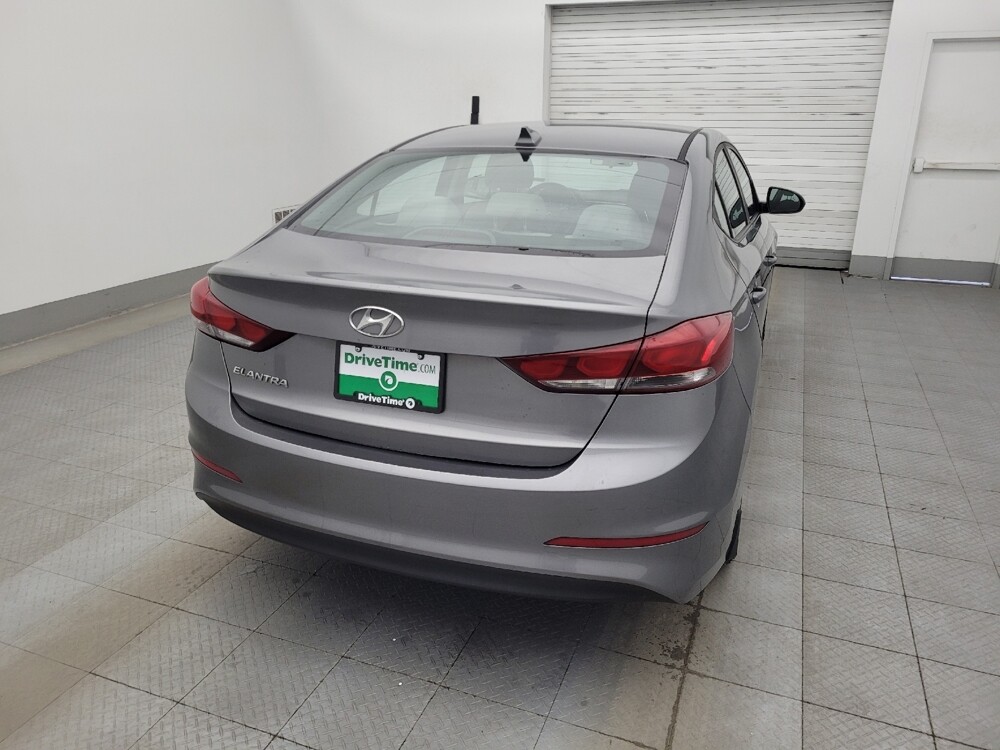 2018 Hyundai Elantra in Clearwater, FL 33764 - 18055005 7