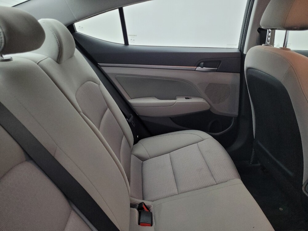 2018 Hyundai Elantra in Clearwater, FL 33764 - 18055005 19