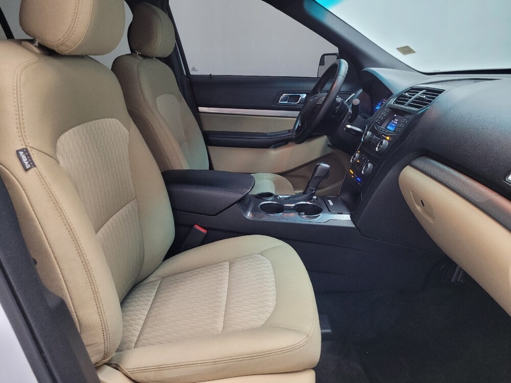 2016 Ford Explorer in Las Vegas, NV 89104 - 18055007 21