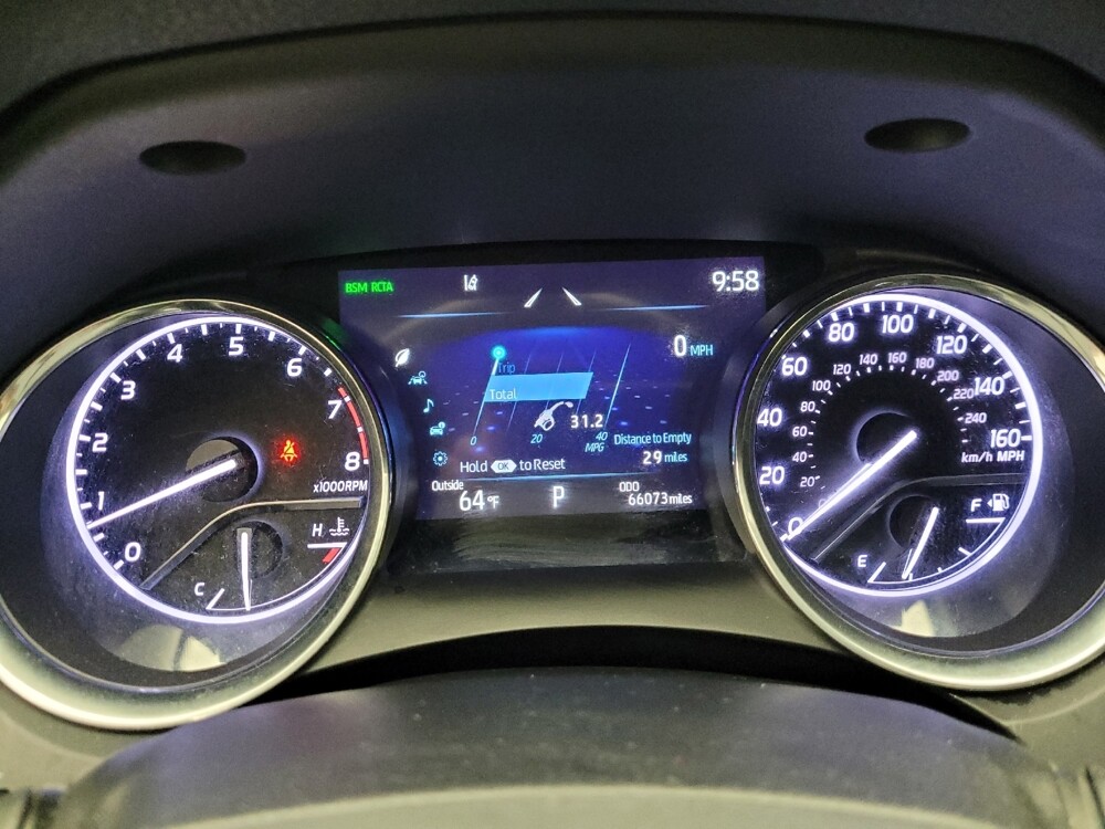 2019 Toyota Camry in Eastpointe, MI 48021 - 18055174 23