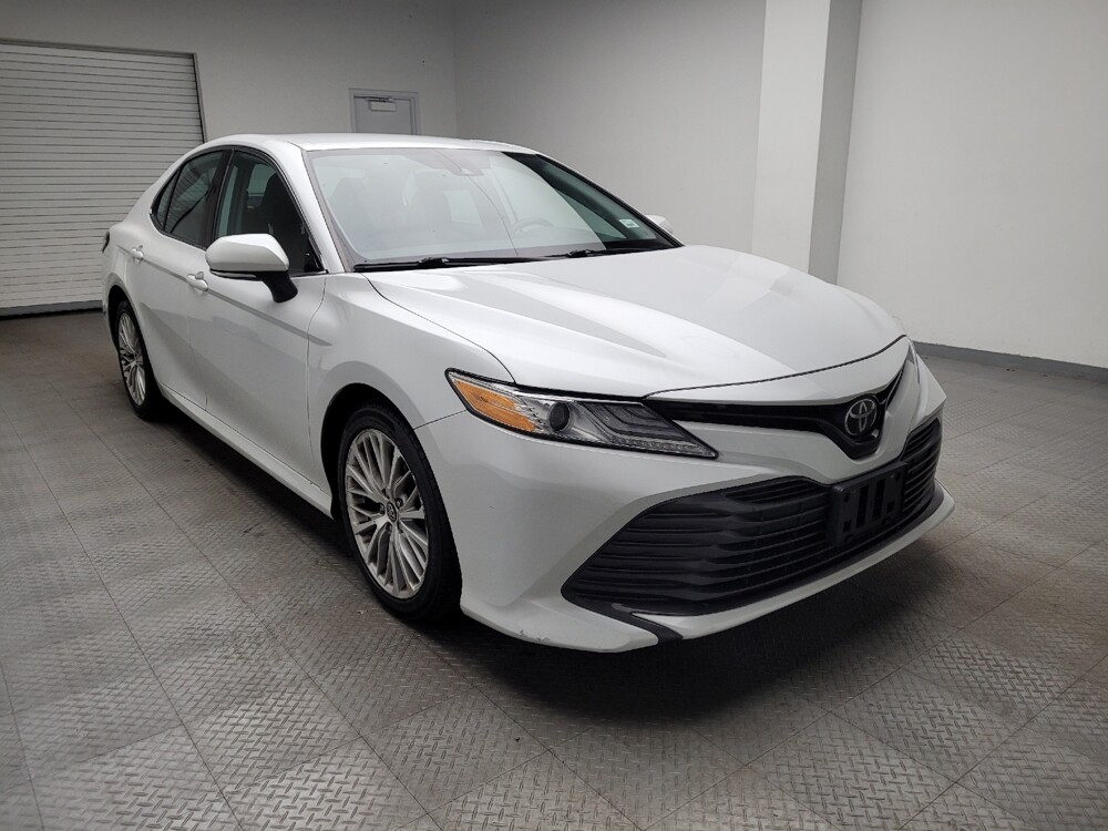 2019 Toyota Camry in Eastpointe, MI 48021 - 18055174 13