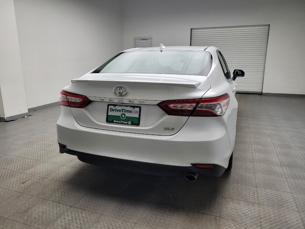 2019 Toyota Camry in Eastpointe, MI 48021 - 18055174 7
