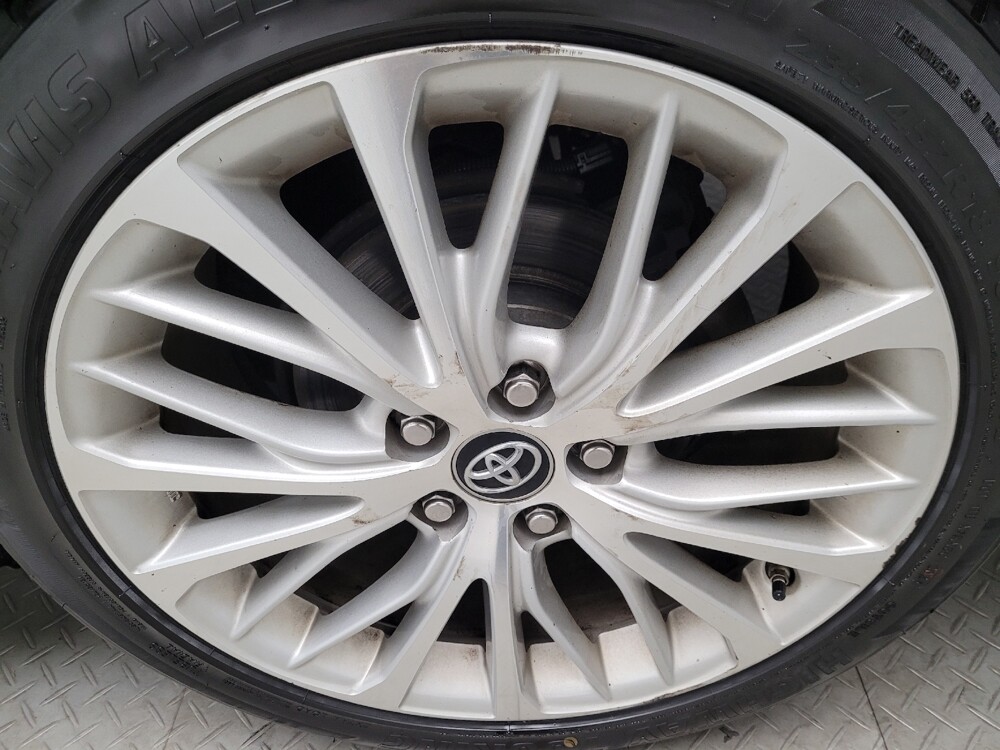 2019 Toyota Camry in Eastpointe, MI 48021 - 18055174 31