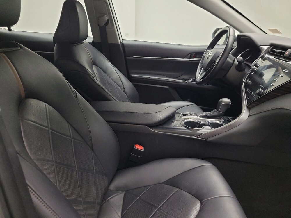 2019 Toyota Camry in Eastpointe, MI 48021 - 18055174 21