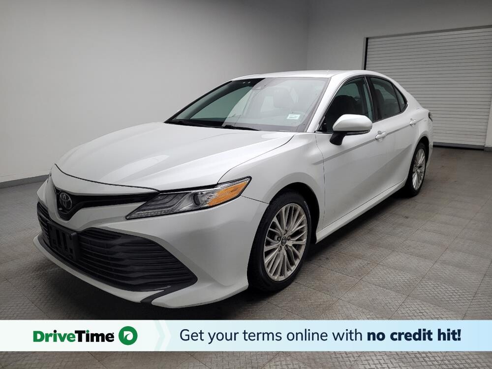 2019 Toyota Camry in Eastpointe, MI 48021 - 18055174