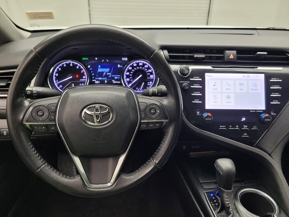 2019 Toyota Camry in Eastpointe, MI 48021 - 18055174 22