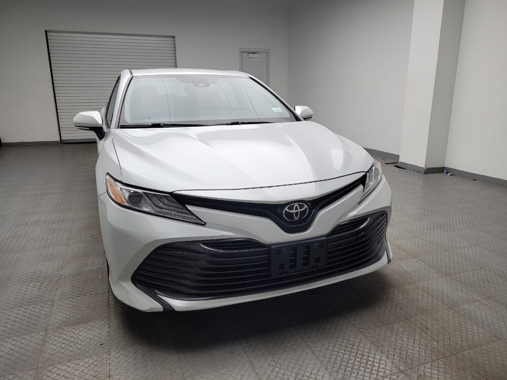 2019 Toyota Camry in Eastpointe, MI 48021 - 18055174 14
