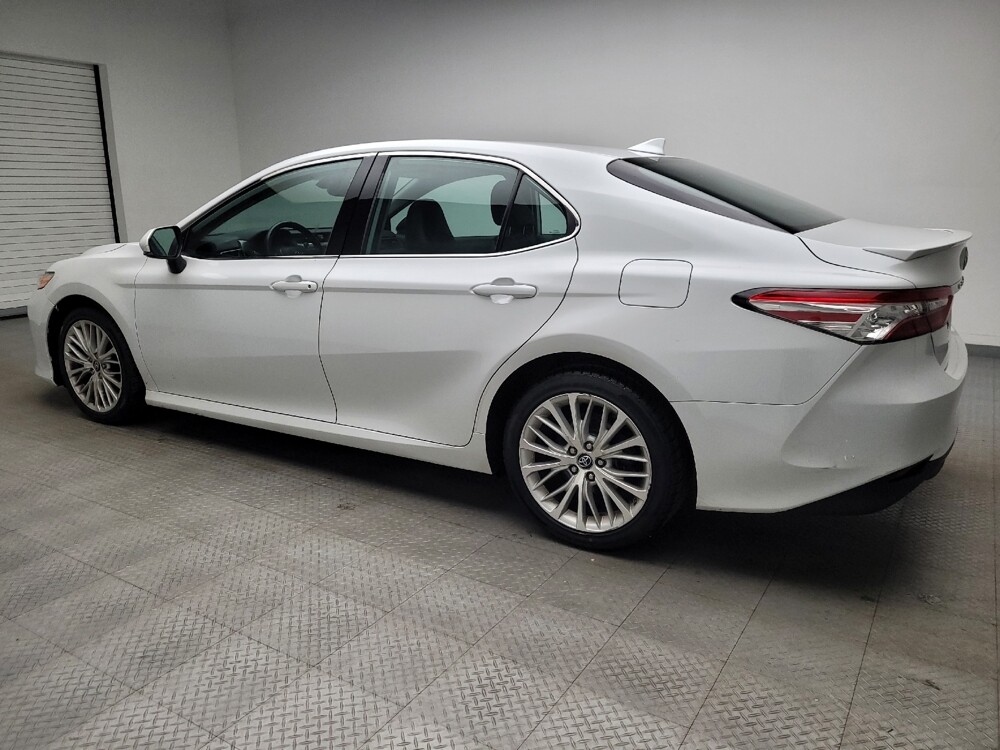 2019 Toyota Camry in Eastpointe, MI 48021 - 18055174 3