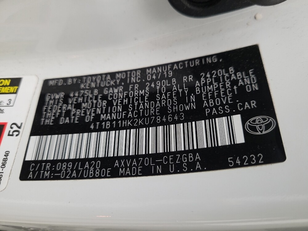 2019 Toyota Camry in Eastpointe, MI 48021 - 18055174 33