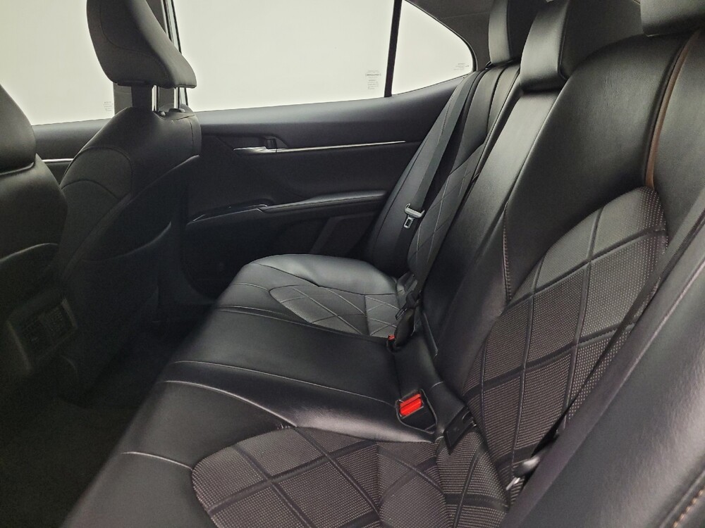 2019 Toyota Camry in Eastpointe, MI 48021 - 18055174 18