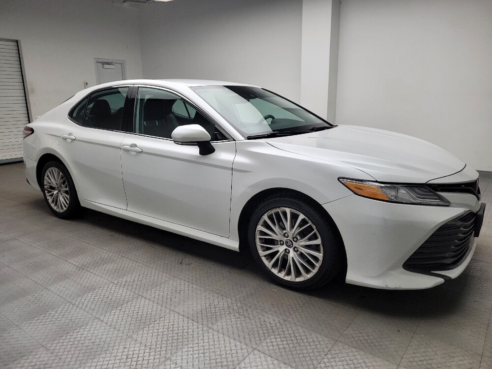 2019 Toyota Camry in Eastpointe, MI 48021 - 18055174 11
