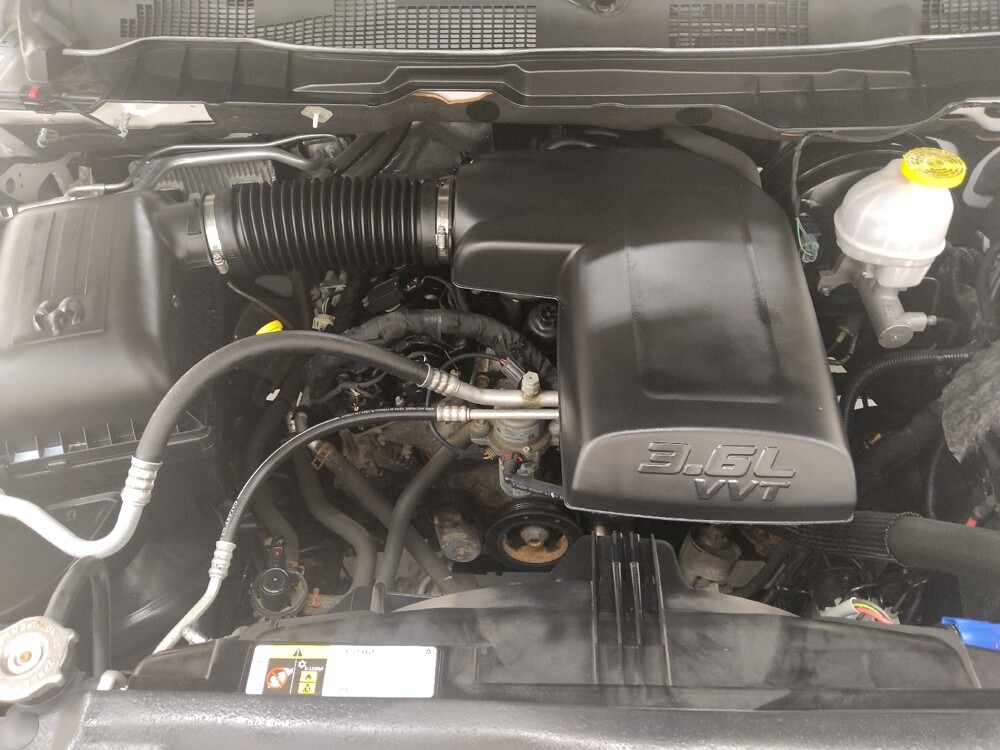 2018 RAM 1500 in Fairfield, OH 45014 - 18055178 30