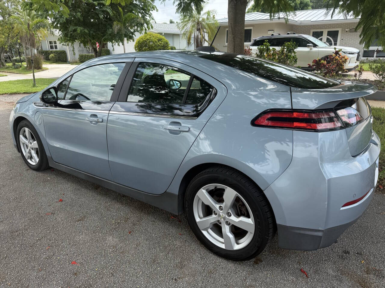 2015 Chevrolet Volt in Hollywood, FL 33023-1906 - 18055183 3