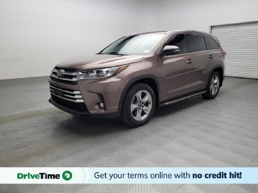 2019 Toyota Highlander in Tyler, TX 75701