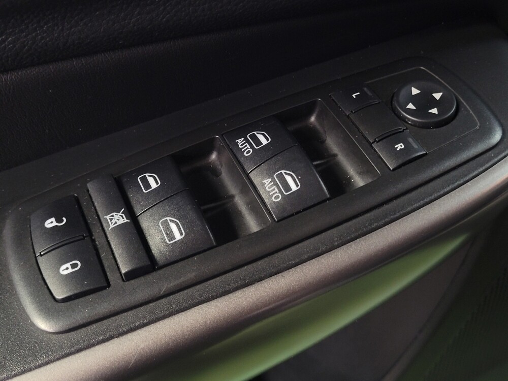 2019 Jeep Cherokee in Clearwater, FL 33764 - 18055282 27