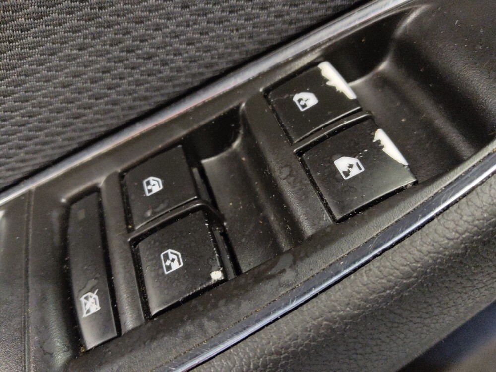 2018 Chevrolet Cruze in Houston, TX 77060 - 18055346 27