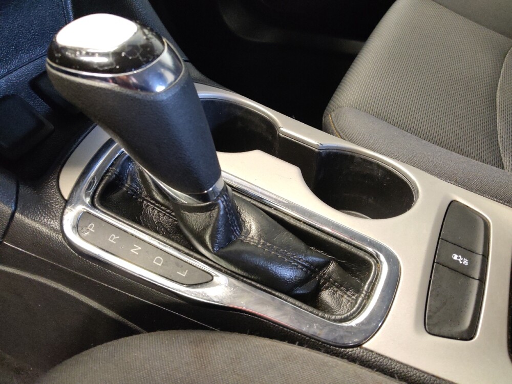 2018 Chevrolet Cruze in Houston, TX 77060 - 18055346 26