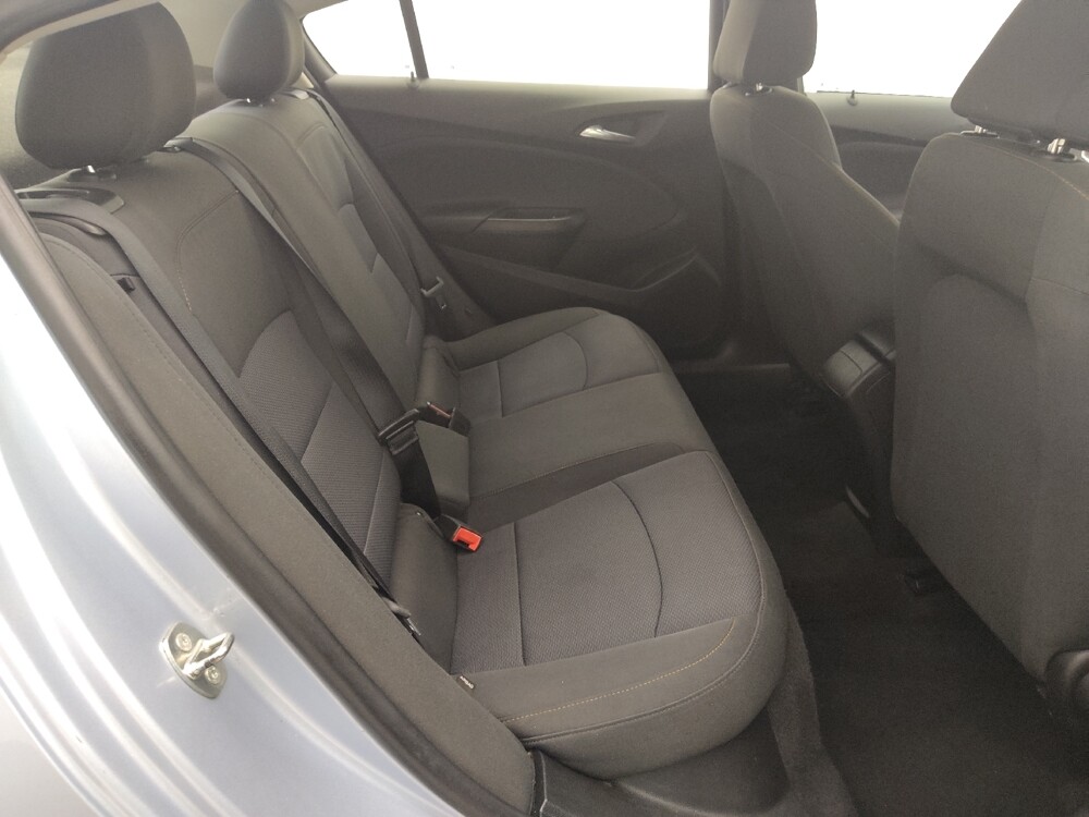 2018 Chevrolet Cruze in Houston, TX 77060 - 18055346 19