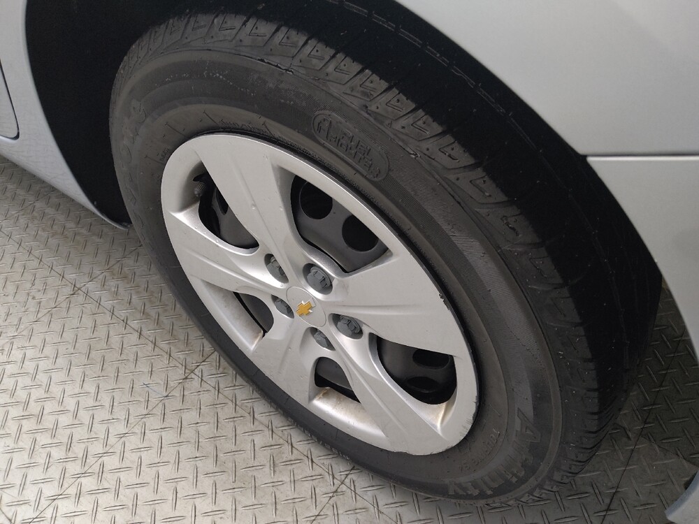 2018 Chevrolet Cruze in Houston, TX 77060 - 18055346 31