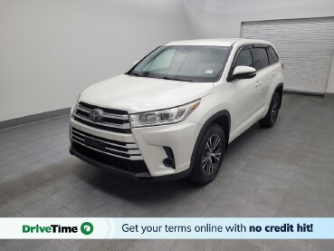 2017 Toyota Highlander in St. Louis, MO 63136