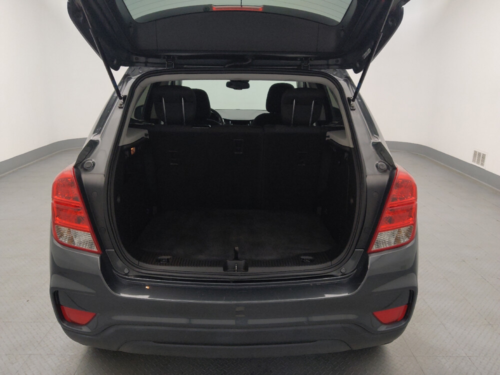 2020 Chevrolet Trax in Topeka, KS 66611 - 18055406 29