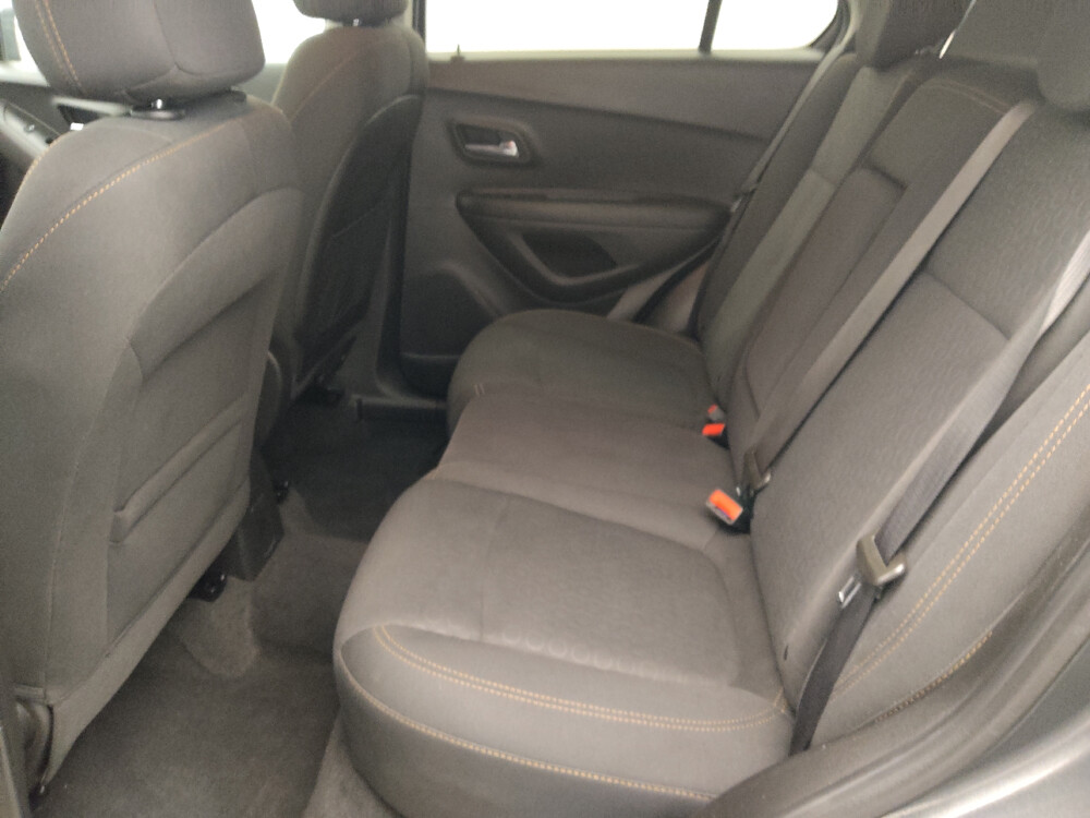 2020 Chevrolet Trax in Topeka, KS 66611 - 18055406 18