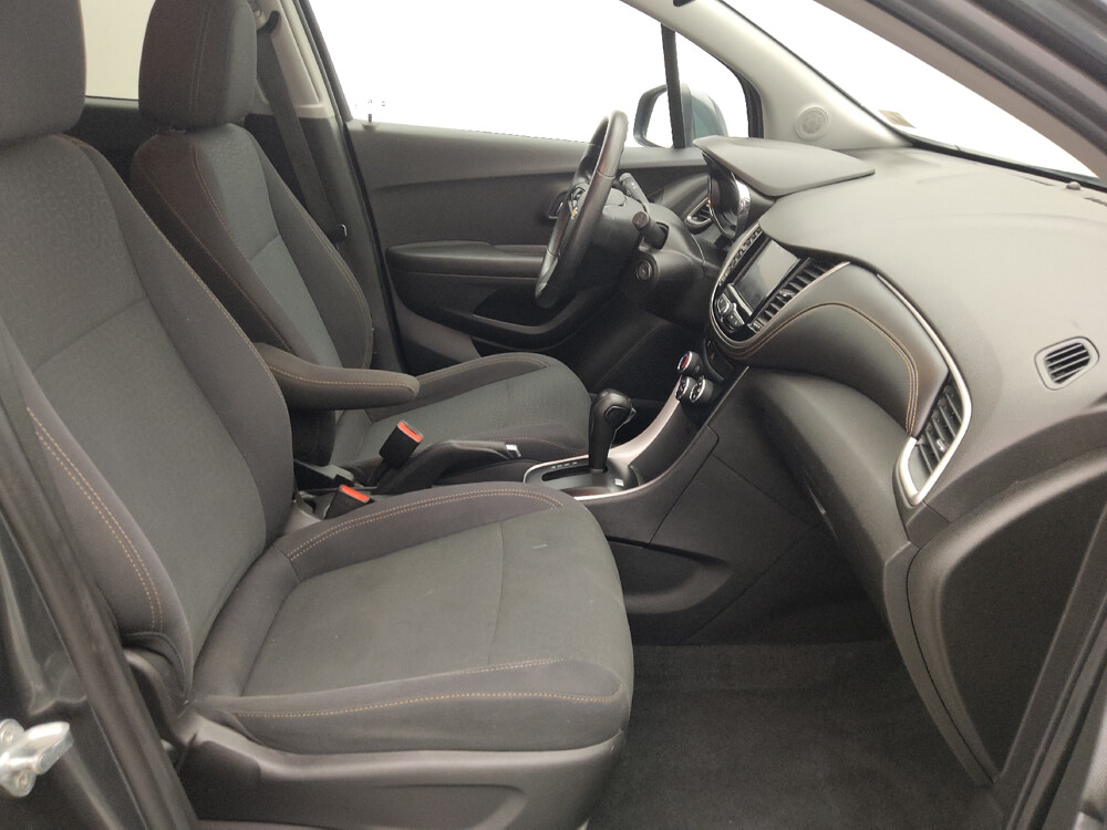 2020 Chevrolet Trax in Topeka, KS 66611 - 18055406 21