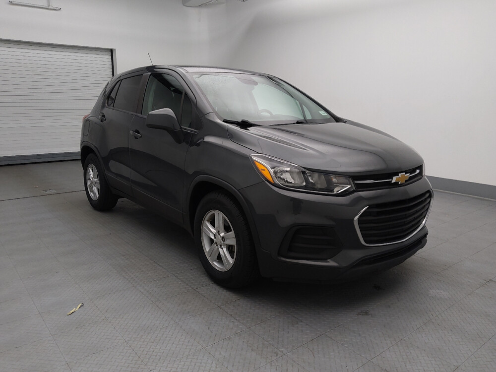 2020 Chevrolet Trax in Topeka, KS 66611 - 18055406 13