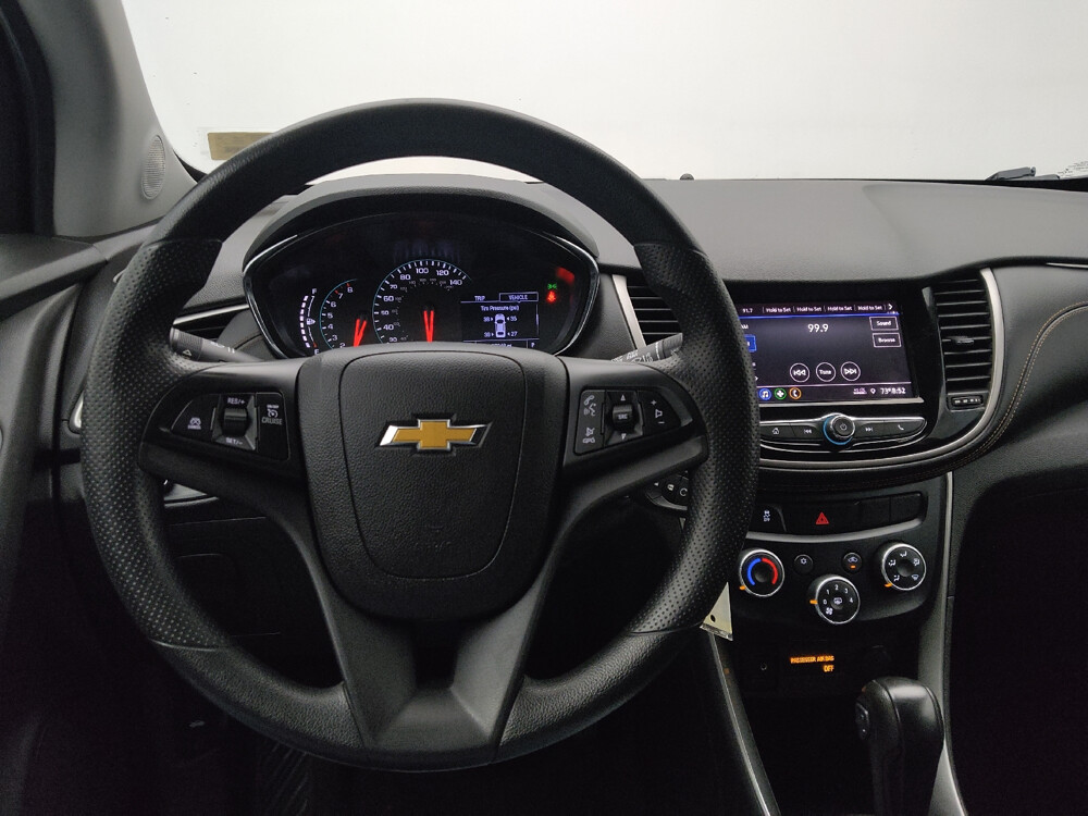 2020 Chevrolet Trax in Topeka, KS 66611 - 18055406 22