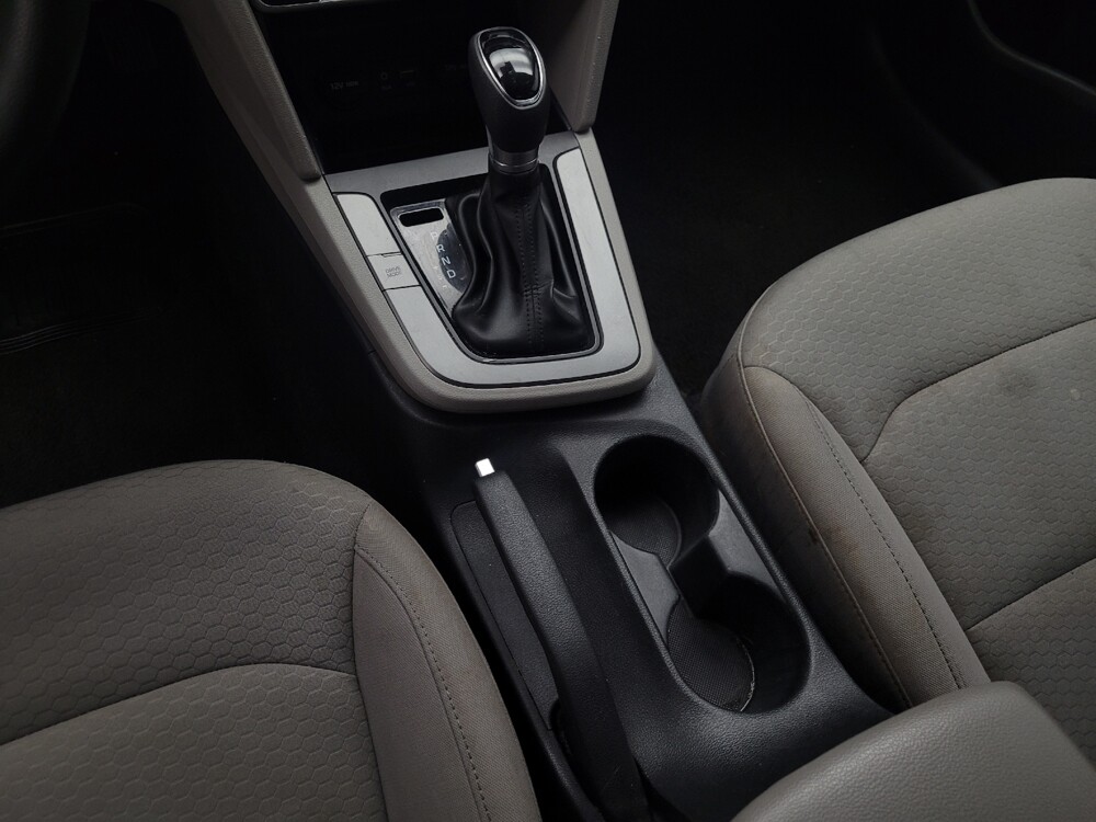 2019 Hyundai Elantra in Lombard, IL 60148 - 18055412 26